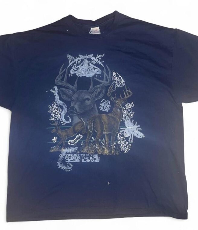 Deer tee with bugs
